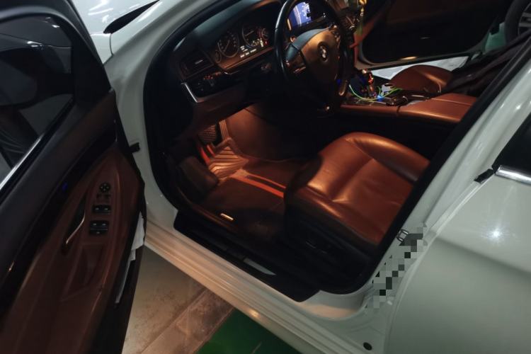 Used BMW 5 Series 2014 525Li Leading Model