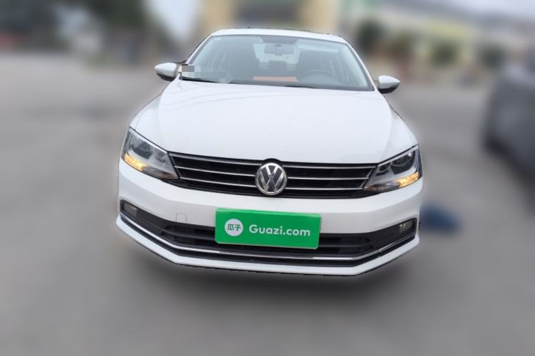 Used Volkswagen Sagitar 2017 230TSI Automatic Comfort Version