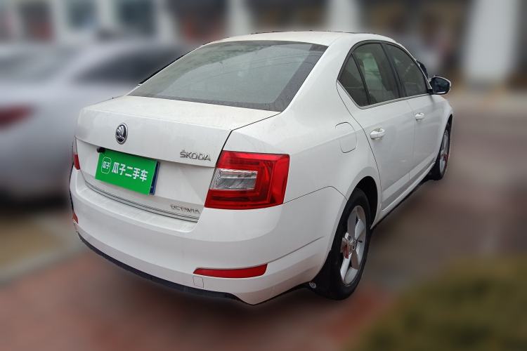 Used Skoda Octavia 2015 1.6L Automatic Yijun Edition

