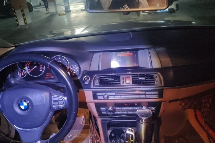 Used BMW 5 Series 2017 520Li Elegant Edition
