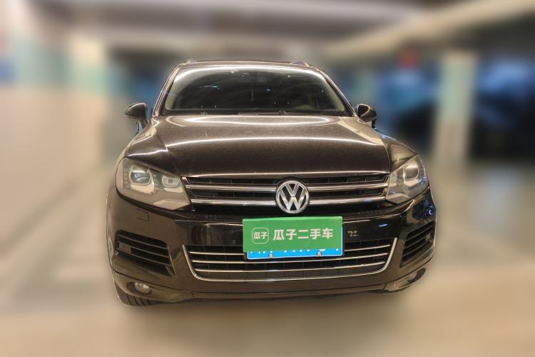 Used Volkswagen Touareg 2011 3.0 TSI High-End Version Front