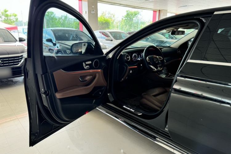 Used Mercedes-Benz E-Class 2016 E 200 L Sport Edition
