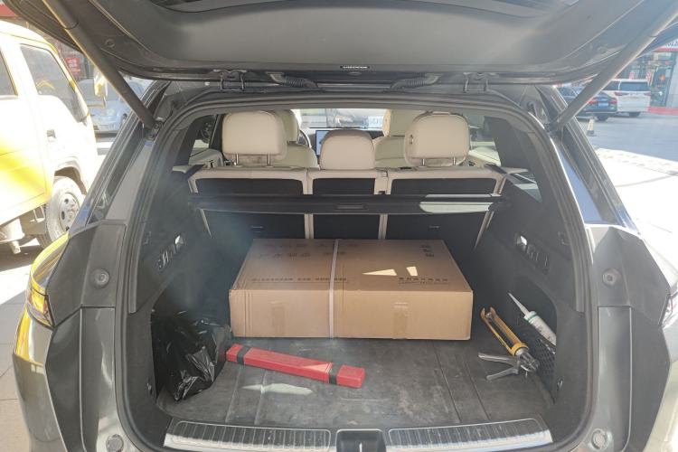 Used Li Auto L7 2023 Pro Model
