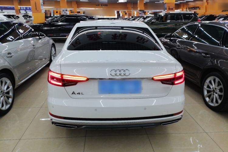 Used Audi A4L 2019 40 TFSI Fashion Edition China VI Emission Standard