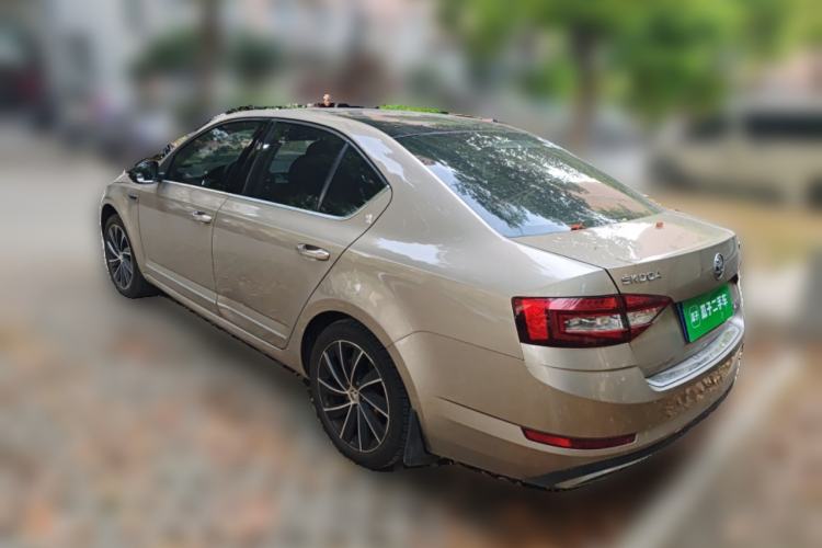 Used Skoda Octavia 2018 TSI280 DSG Luxury Edition Rear Left 45 Deg