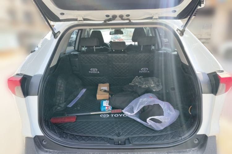 Used Toyota RAV4 2024 2.0L CVT Two-Wheel Drive Fashion Edition