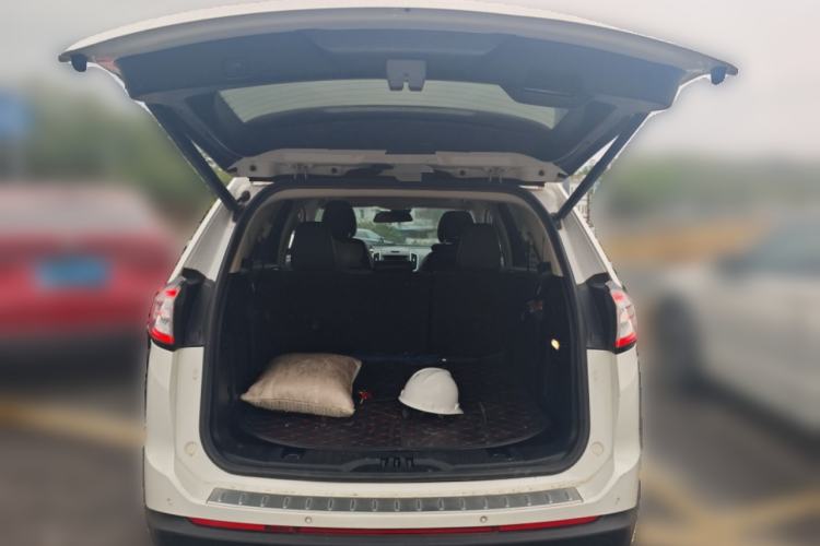 Used Ford Edge 2016 EcoBoost 245 Two-Wheel-Drive Titanium 7-Seater