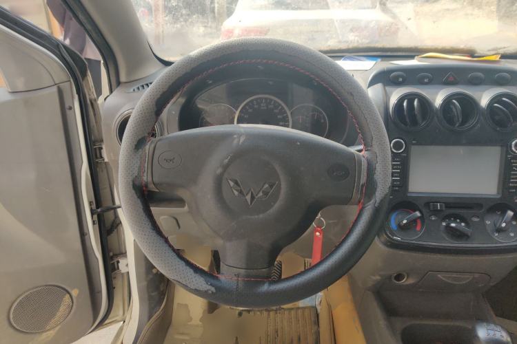 Used Wuling Hongguang 2014 1.5L Base Version