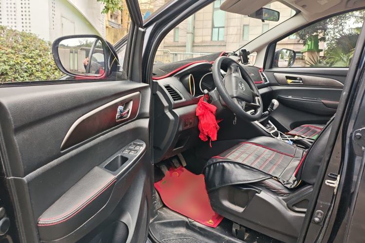 Used CHANGAN KAICHENG Ruixing S50 2017 1.5T Manual Luxury Model 6MT China V Standard Driver Seat