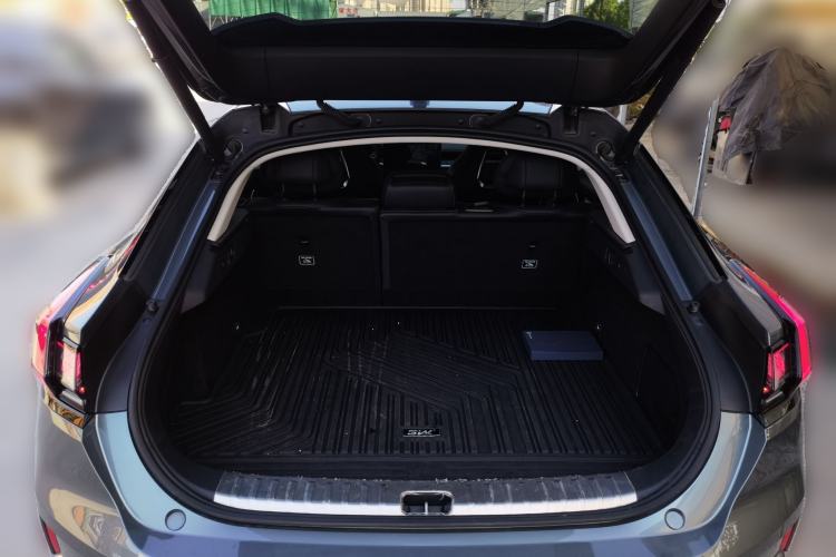 Used Zeekr 001 2021 Ultra-Long Range Single-Motor WE Edition Trunk