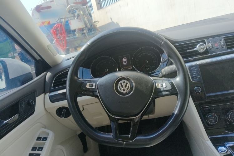 Used Volkswagen Lamando 2017 280TSI DSG Luxury Edition