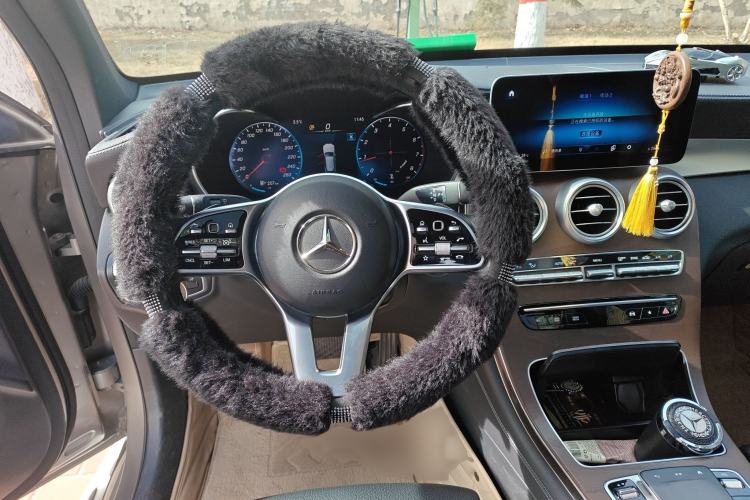 Used Mercedes-Benz GLC 2020 GLC 260 L 4MATIC Luxury Model Steering Wheel