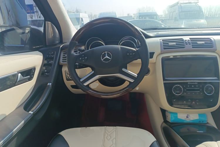 Used Mercedes-Benz R-Class 2014 R 320 4MATIC Luxury Model