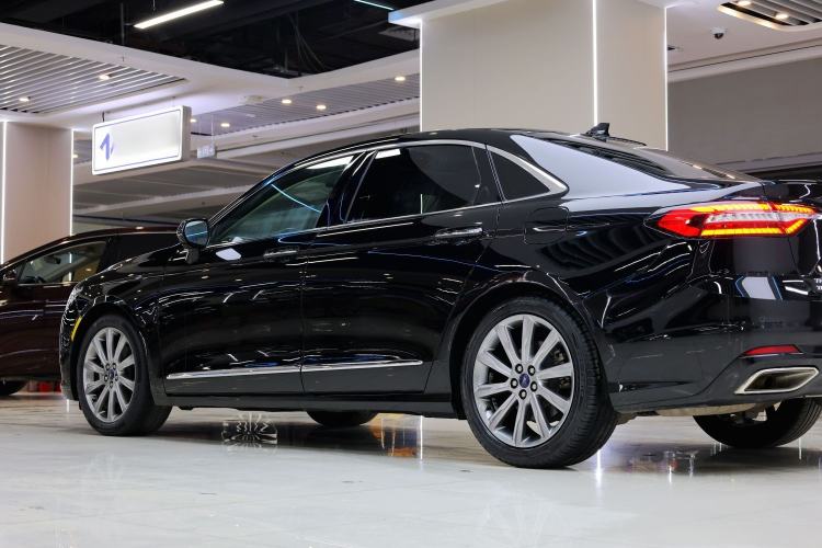 Used Ford Taurus 2019 EcoBoost 245 Premium Edition
