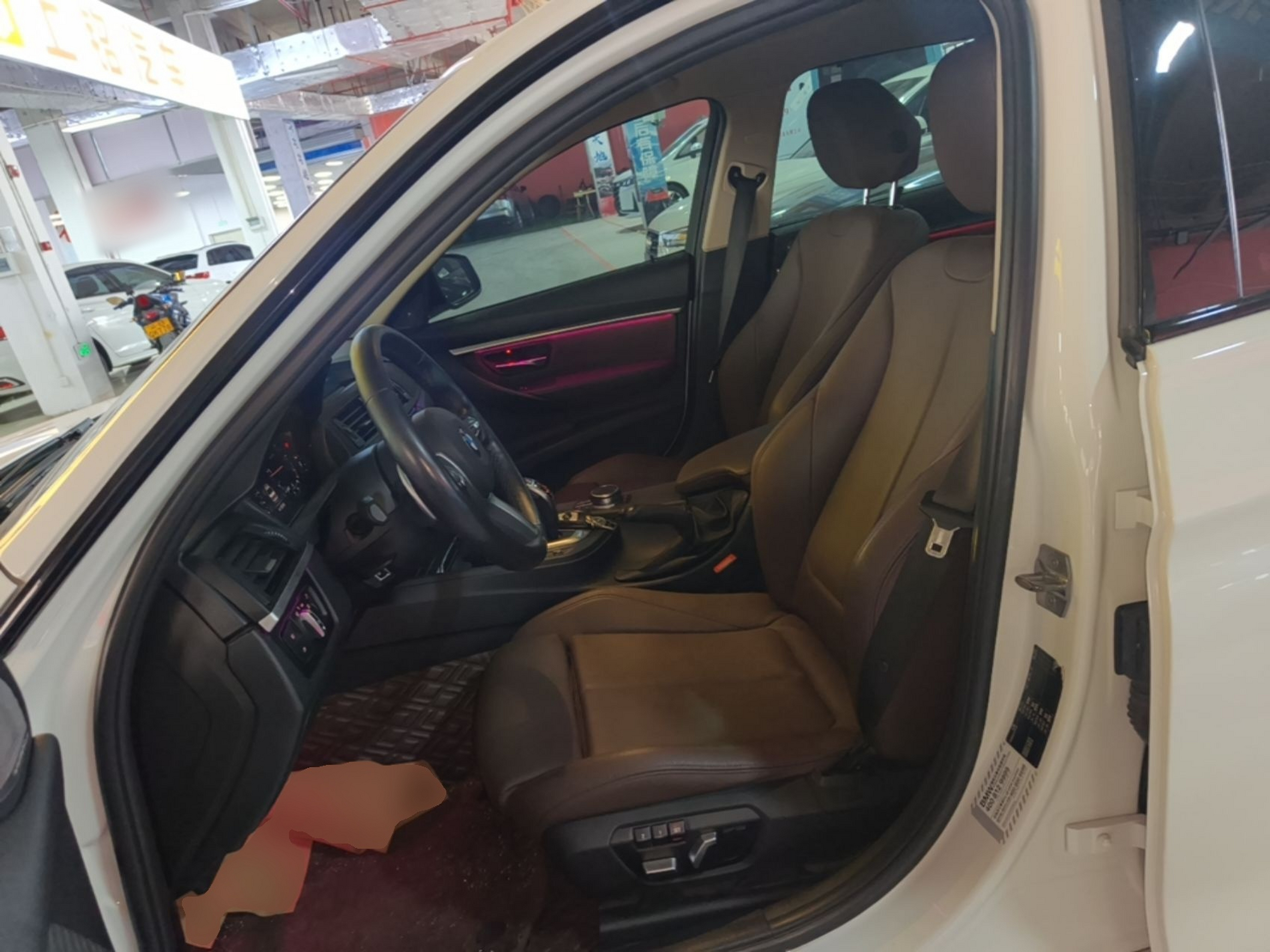 Avant de la voiture