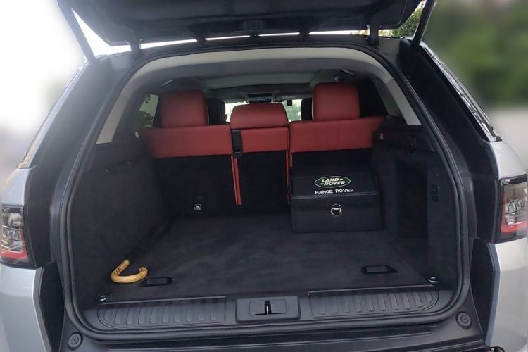 Used Land Rover Range Sport 2022 3.0 L6 YAO Black Edition
