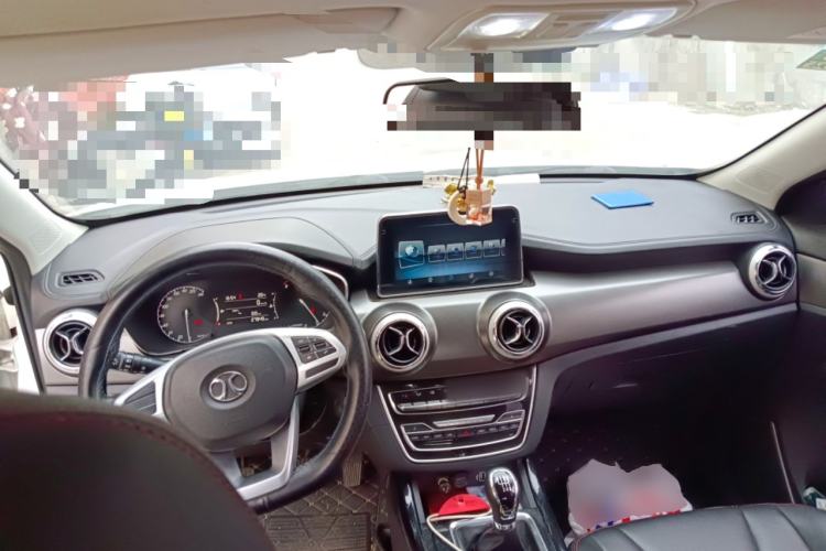 Used BAIC Beijing X5 2019 1.5T Manual Elite Edition China VI
