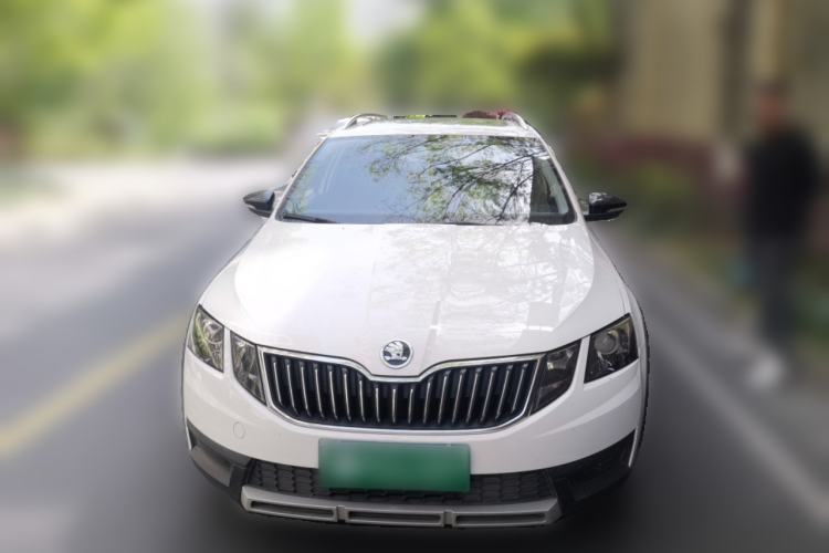 Used Skoda Octavia 2018 Station Wagon TSI230 DSG Luxury Edition Front