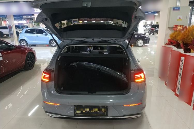 Used Volkswagen Golf 2021 280TSI DSG Pro Trunk