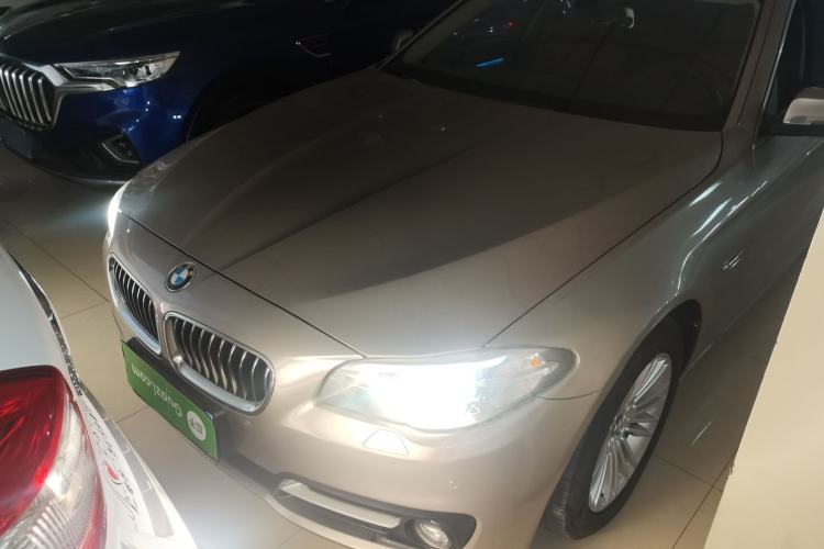 Used BMW 5 Series 2014 525Li Leading Model
