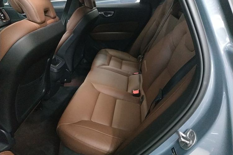 Used Volvo XC60 2023 B5 4x4 Smart Luxury Edition Left Rear Seat