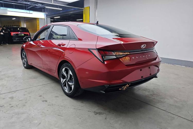 Used Hyundai Elantra 2021 1.5L CVT LUX Prestige Edition