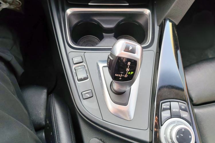 Used BMW 4 Series 2014 420i Design Package Model