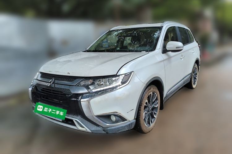Used Mitsubishi Outlander 2019 2.0L Two-Wheel Drive Comfort Edition 5 Seats China VI Standard