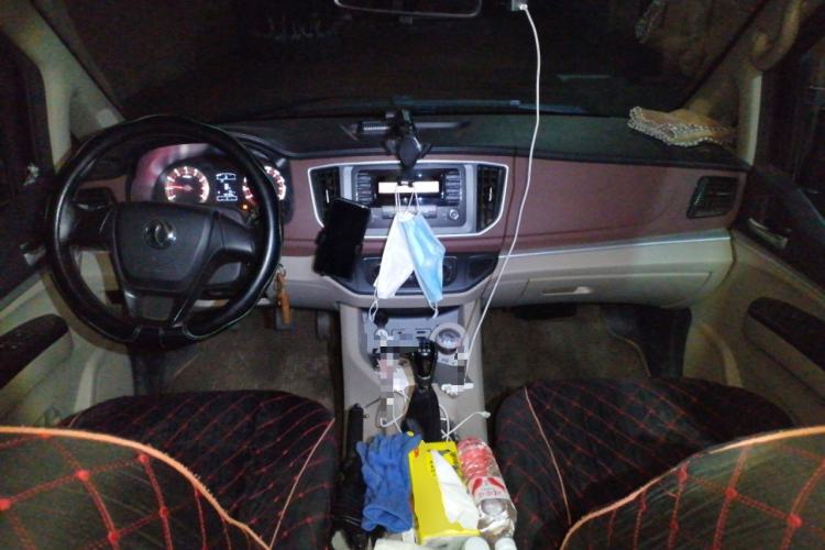 Used FORTHING Lingzhi 2019 M5L 1.6L 7-Seater Base Model China VI Standard Center Console