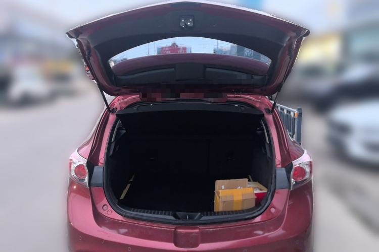 Used Mazda Mazda 3 2015 Hatchback 1.6L Manual Comfort Edition