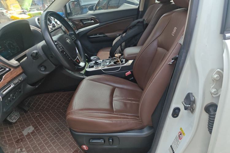 Used BYD Tang New Energy 2015 2.0T Four-Wheel-Drive Flagship Model