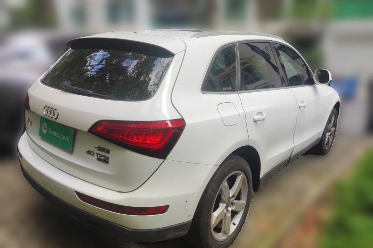 Used Audi Q5 2015 40 TFSI Technology Edition Rear Right 45 Deg