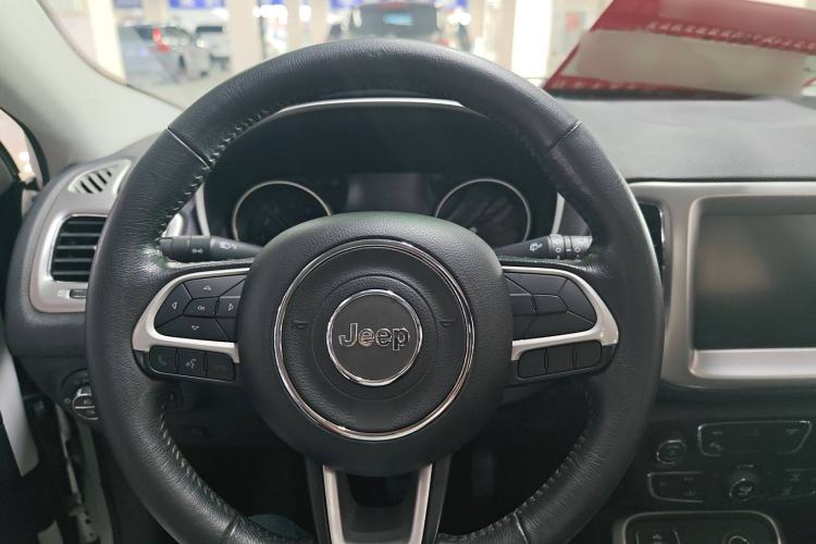 Used Jeep Compass 2017 200T Automatic Family Edition