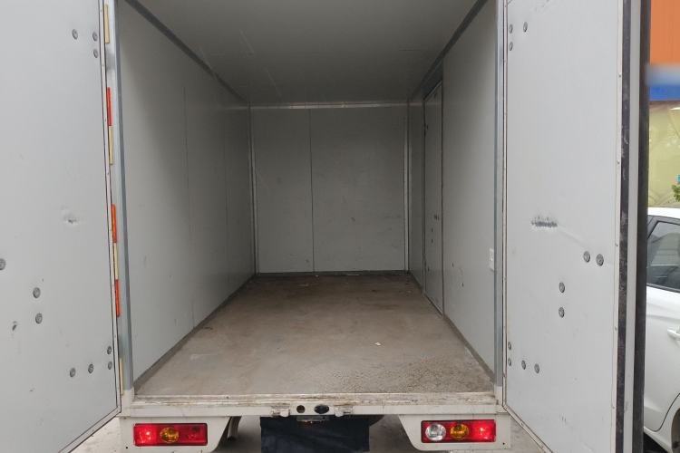 Used Foton Xiangling M 2018 1.2L Semi-承载 Single-Row Rear Single-Tire (Van-Type) 4W12M1