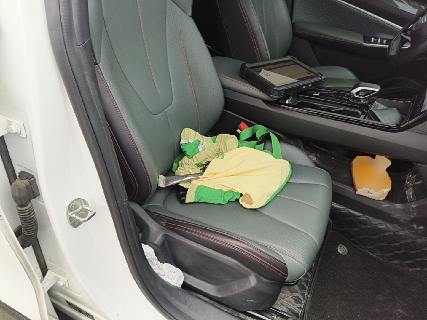 Geely Auto Emgrand X7 Sport 2024 1.5TD Smart Connect+ — снимка 19