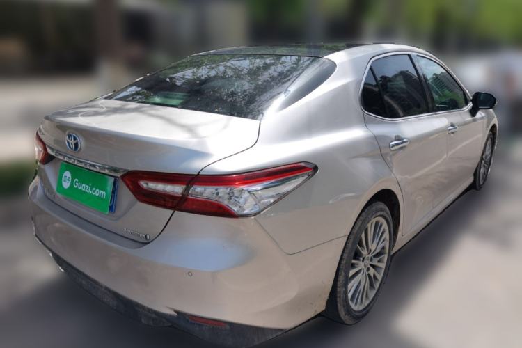 Used Toyota Camry 2019 Dual-Engine 2.5 HG Luxury Edition China V Standard
