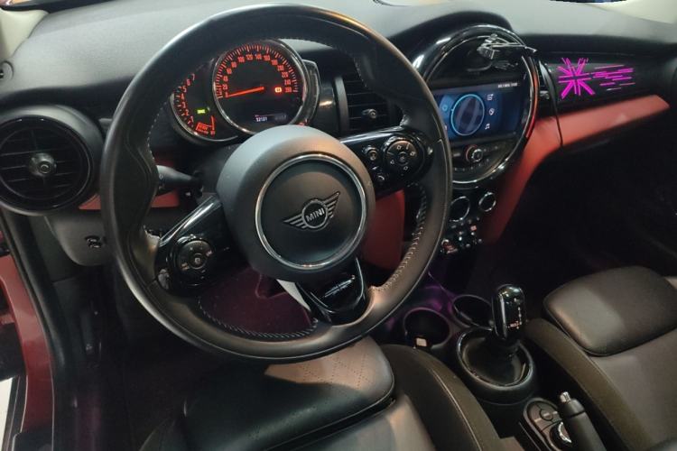 Used MINI MINI 2019 1.5T COOPER Artist