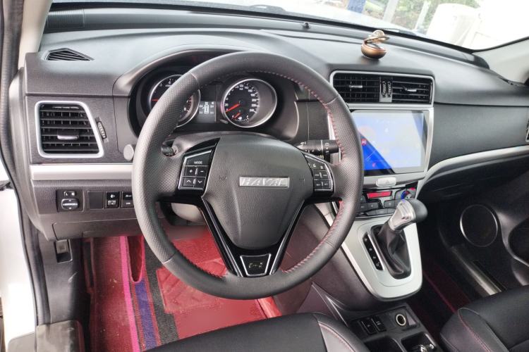Used Haval M6 2019 1.5T DCT Two-Wheel Drive Elite Version China VI Standard Steering Wheel