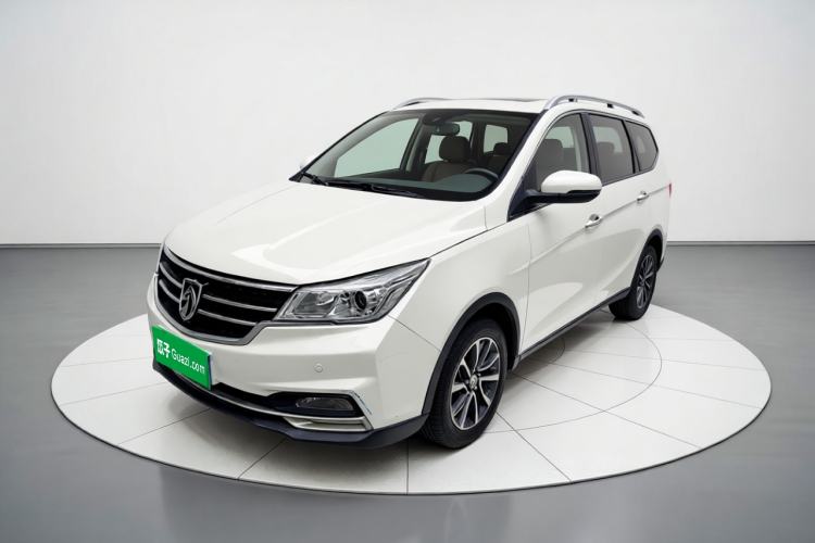 Used Baojun 730 2017 1.5T Manual Style 7 Seats China V