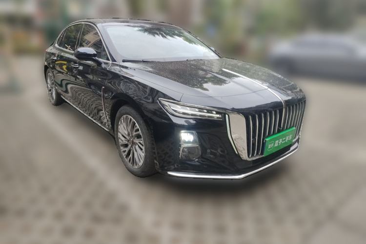 Used Hongqi H5 2023 1.5T HEV Smart Connect Flagship Edition Front Right 45 Deg