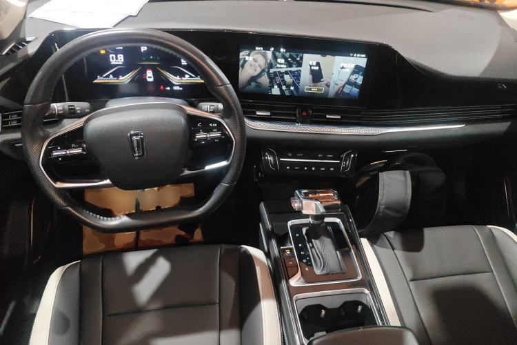 Used Bestune B70 2022 Third Generation 1.5T Automatic Enjoyment Version
