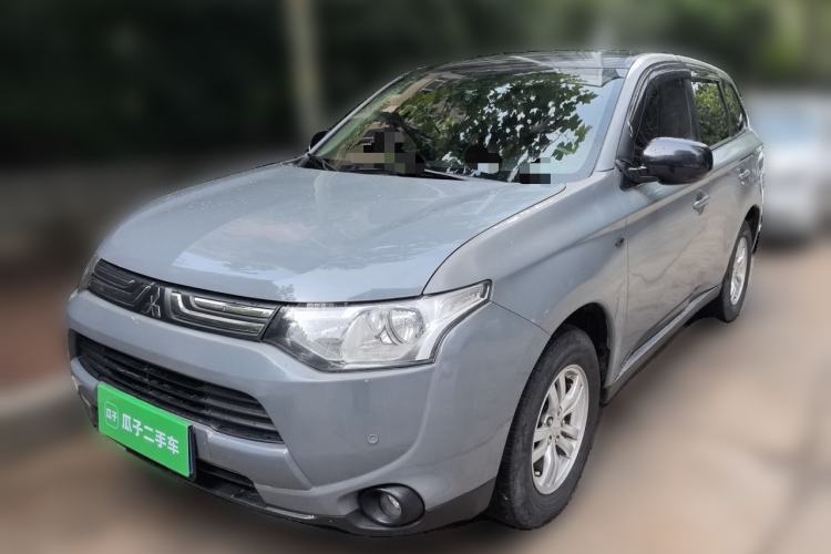 Used Mitsubishi Outlander 2013 2.0L Two-Wheel Drive Sport Navigation Version 5 Seats Guazi used car, China used car export, Used car for sale, Used cars, Cheapest cars for sale