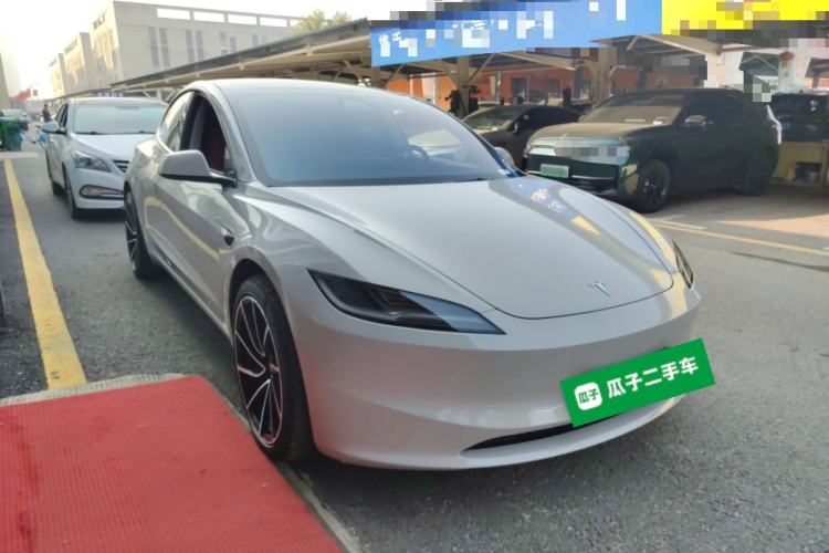 Used Tesla Model 3 2023 Long-Range All-Wheel-Drive Version