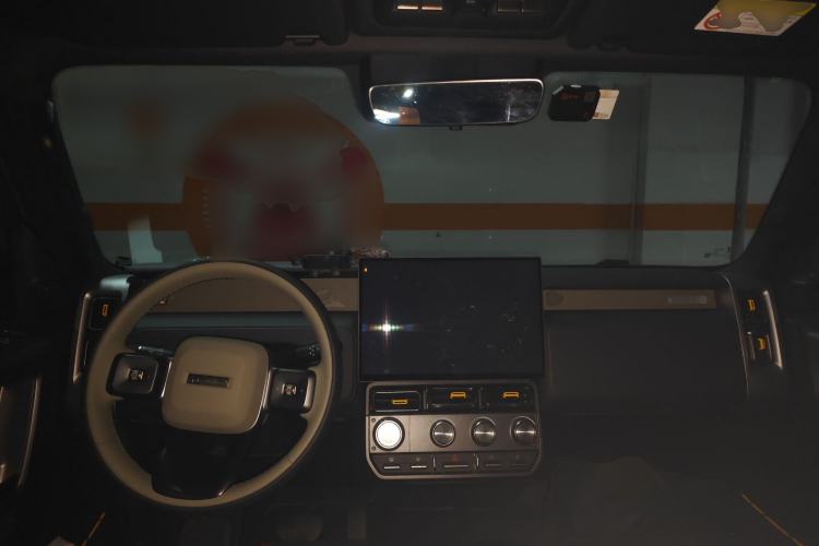 Used iCAR V23 2025 401 Two-Wheel Drive Intelligent Driving Version
