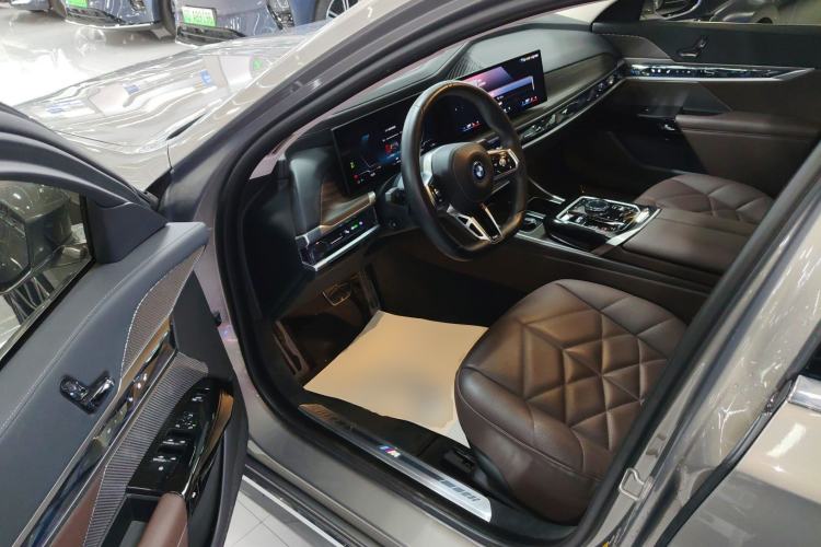 Used BMW i7 2023 eDrive50L Leading M Sport Package
