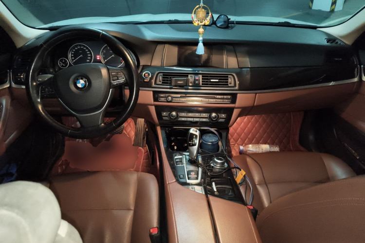 Used BMW 5 Series 2017 520Li Elegant Edition
