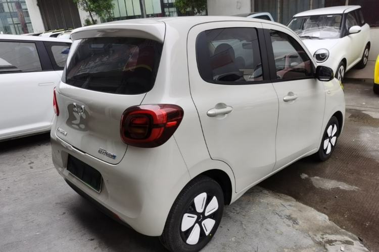 Used Wuling Hongguang MINIEV 2025 Four-Door Version Advanced Edition Rear Right 45 Deg