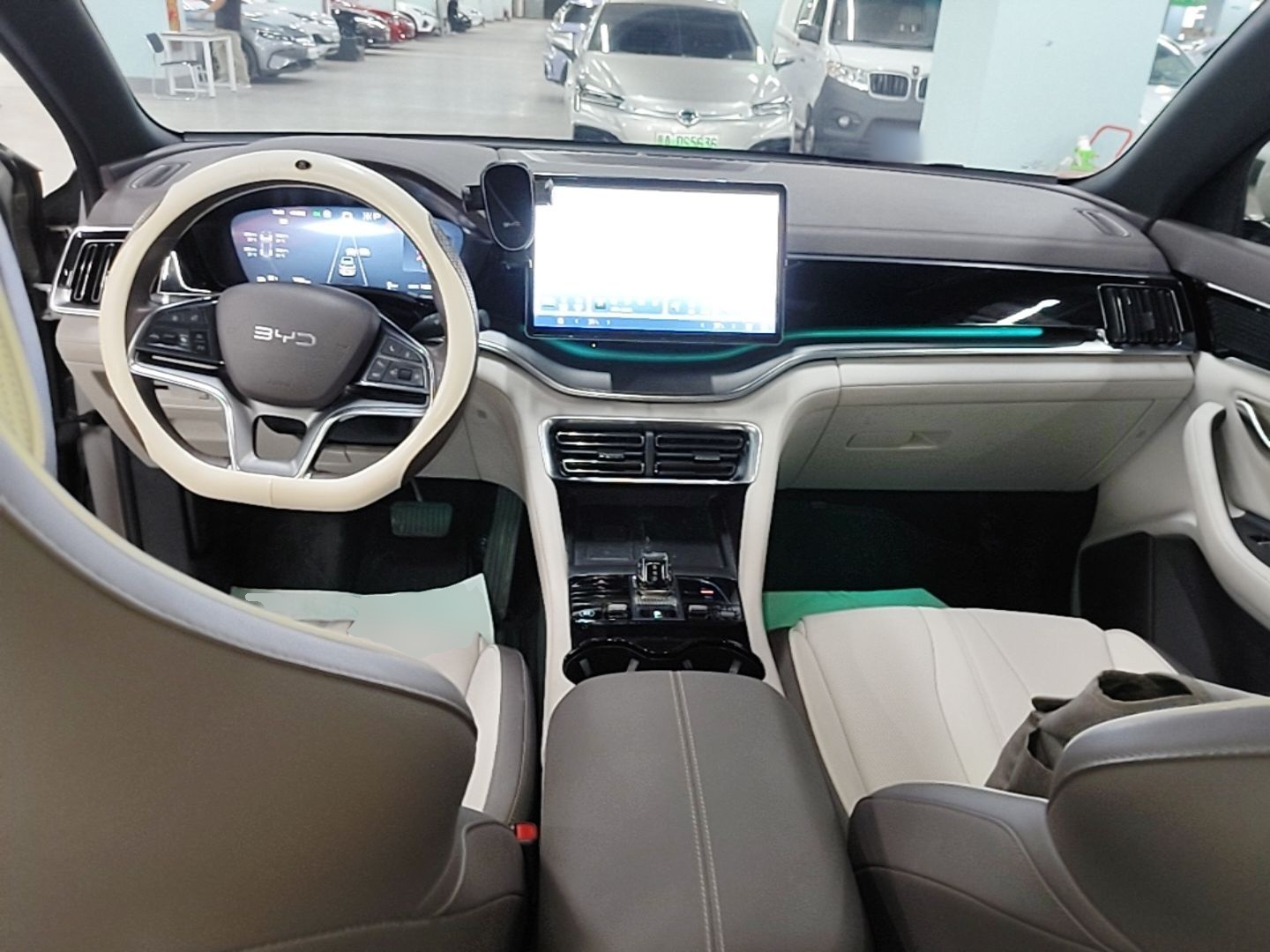 BYD Song PLUS New Energy 2025 EV 520km Premium Version — снимка 14