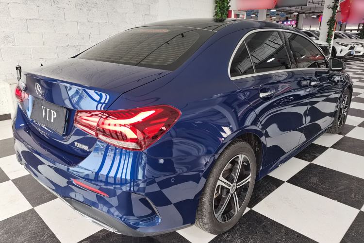 Used Mercedes-Benz A-Class 2022 Revised Version A 200 L Sport Sedan Fashionable Style Exterior 2