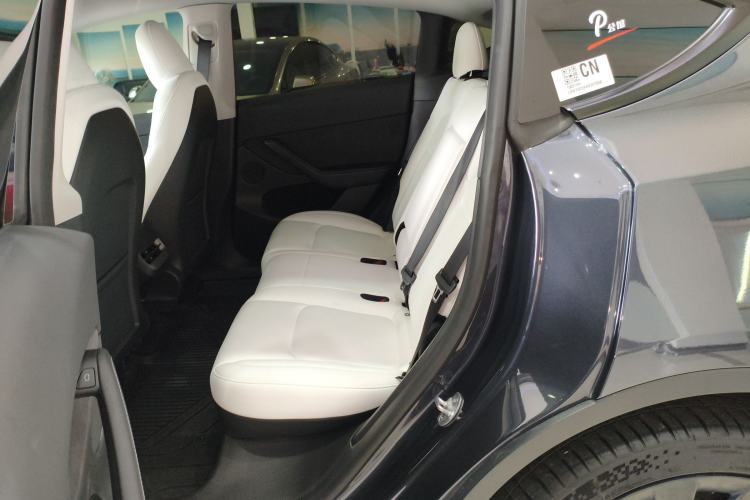 Used Tesla Model Y 2024 Long-Range All-Wheel-Drive Version
